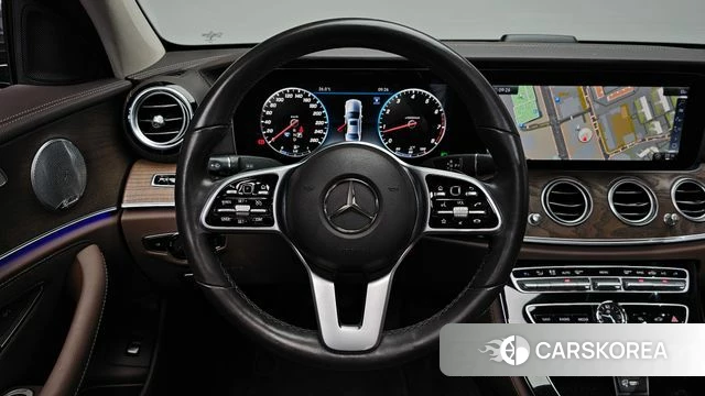 Mercedes-Benz E-Class W213 2019 Серый из Кореи, фото 2