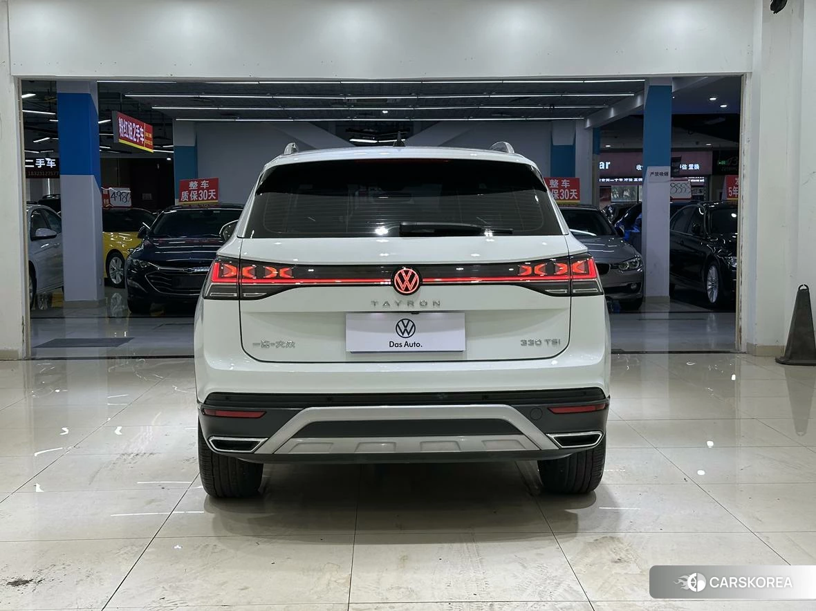 Volkswagen Tanyue 2023 Белый из Китая, фото 2