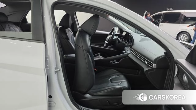 Hyundai Avante (CN7) 2022 Белый из Кореи, фото 2