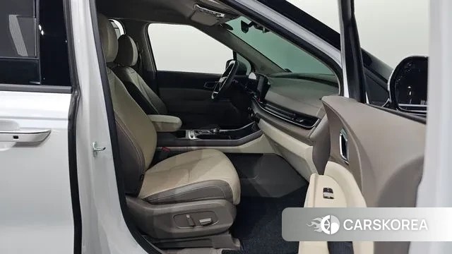 Kia The New Carnival 4th Generation 2025 Белый из Кореи, фото 2