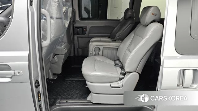 Hyundai The New Grand Starex 2019 Серебряный из Кореи, фото 2