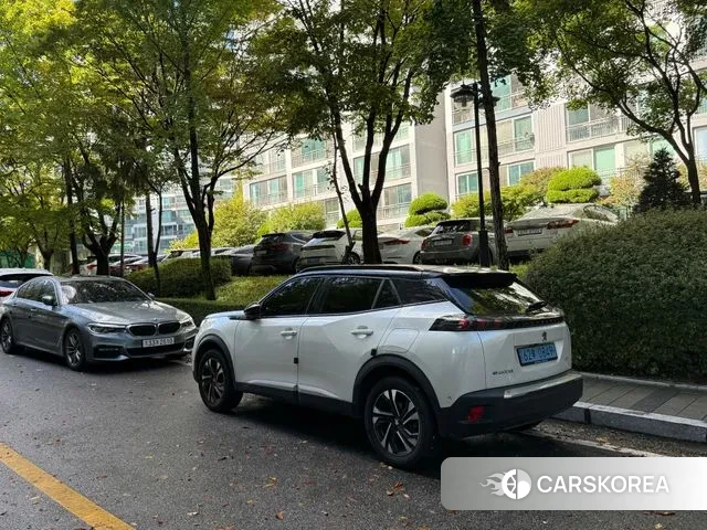 Peugeot e-2008 second generation 2022 Белый из Кореи, фото 2