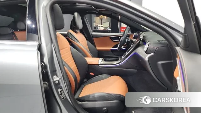 Mercedes-Benz C-Class W206 2023 Серый из Кореи, фото 2