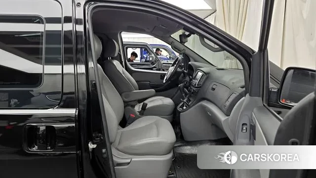 Hyundai The New Grand Starex 2019 Черный из Кореи, фото 2