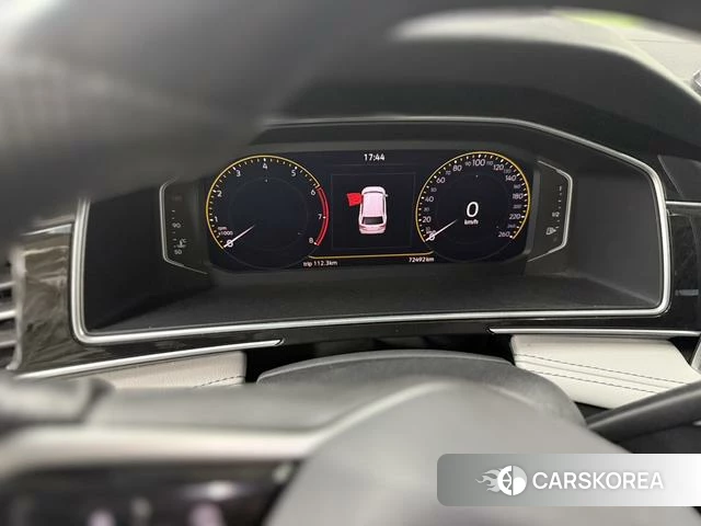 Volkswagen Tiguan L 2023 Белый из Китая, фото 2