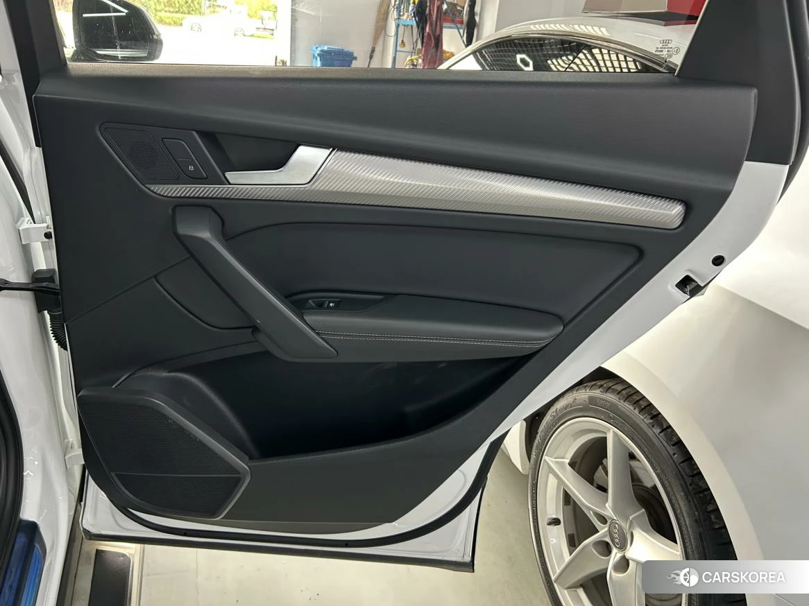 Audi Q5L 2019 Белый из Китая, фото 2