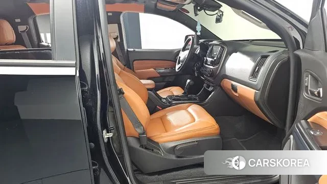 Chevrolet (GM Daewoo) Real New Colorado 2021 Черный из Кореи, фото 2