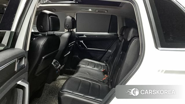 Volkswagen Tiguan second Generation 2018 Белый из Кореи, фото 2