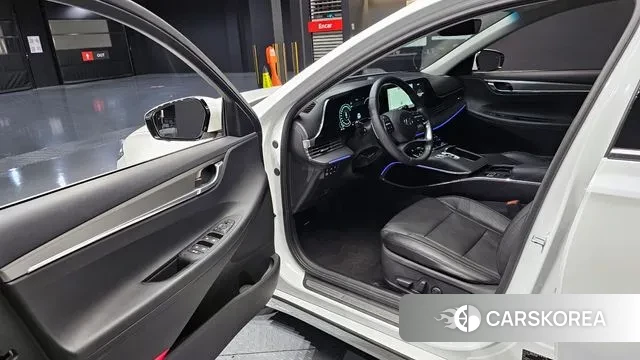 Hyundai The New Grandeur IG Hybrid 2021 Белый из Кореи, фото 2