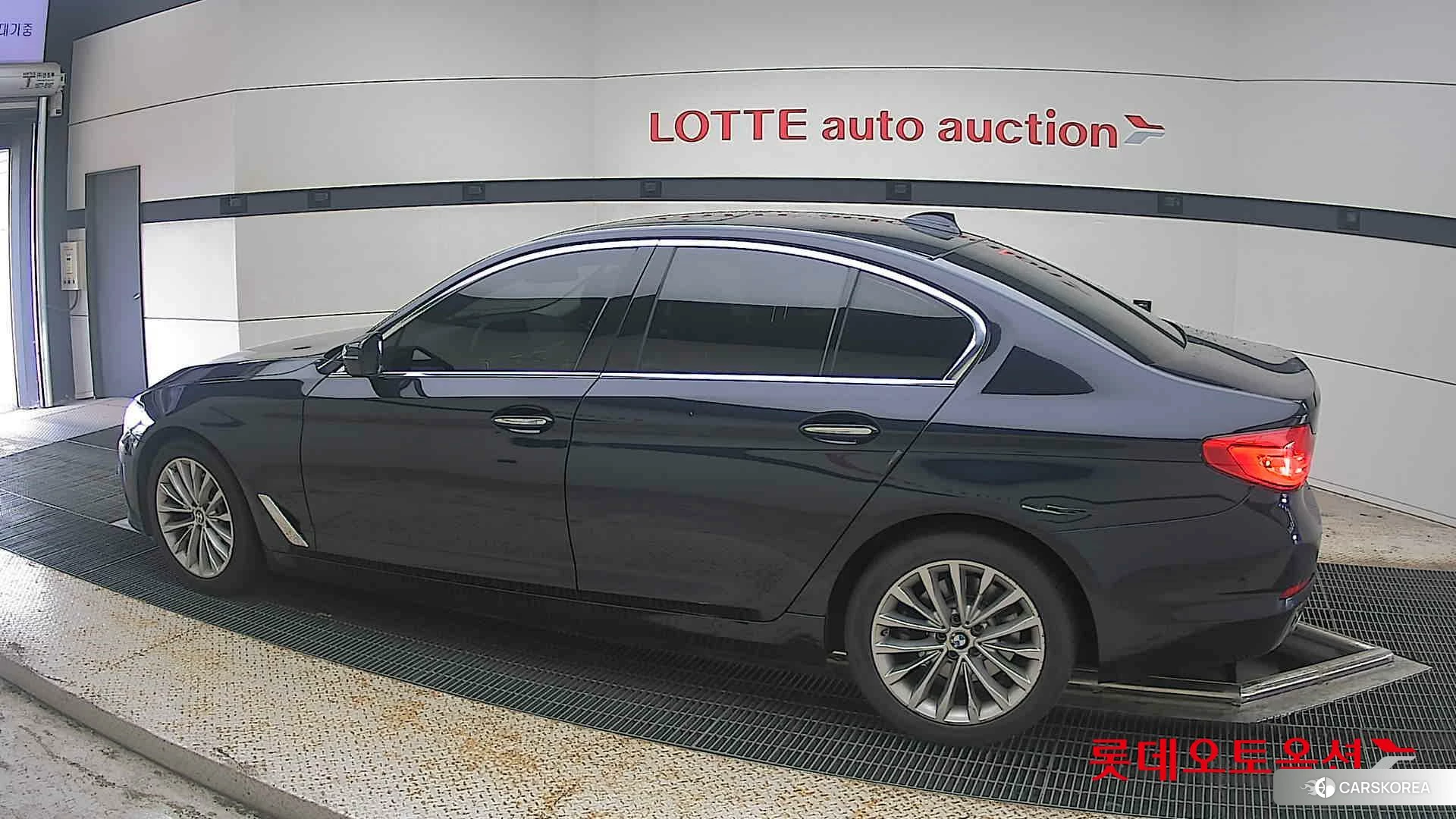 BMW  520d 2018 Другое из Кореи, фото 2