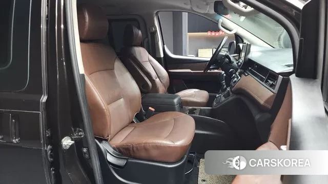 Hyundai The New Grand Starex 2018 Коричневый из Кореи, фото 2