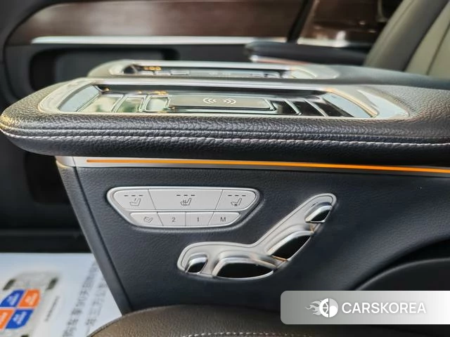 Mercedes-Benz V-class 2022 Черный из Китая, фото 2