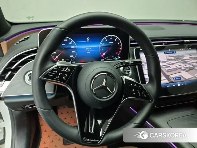 Mercedes-Benz E-Class W214 2024 Белый из Кореи, фото 2