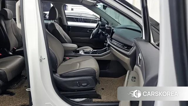 Kia The New Carnival 4th Generation 2023 Белый из Кореи, фото 2