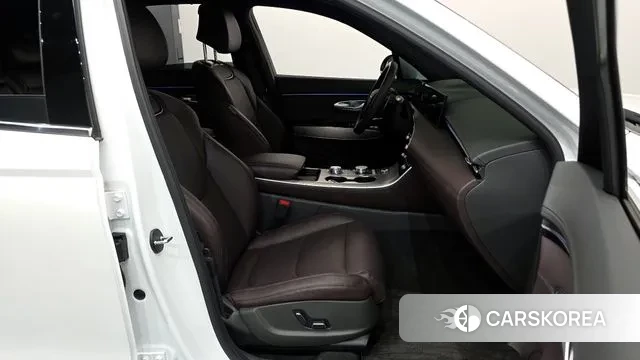 Genesis GV70 2024 Белый из Кореи, фото 2