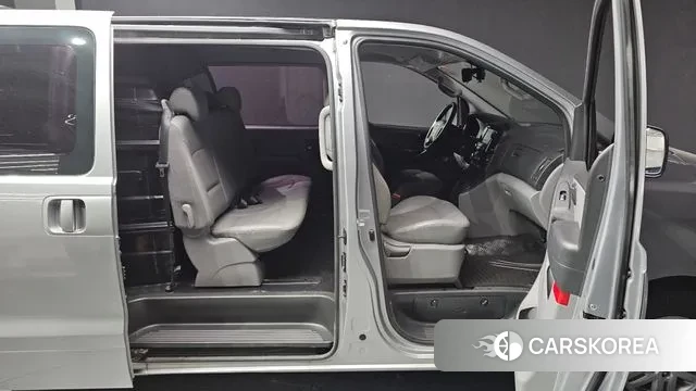 Hyundai The New Grand Starex 2018 Серебряный из Кореи, фото 2