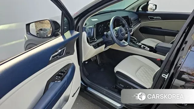 Kia Sportage 5th Generation Hybrid 2023 Черный из Кореи, фото 2