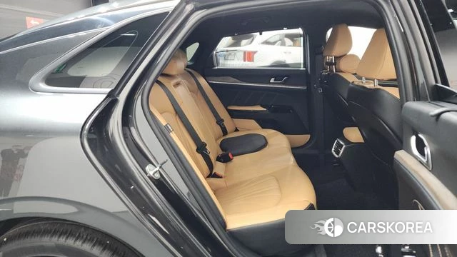 Kia K5 3rd generation 2023 Серый из Кореи, фото 2