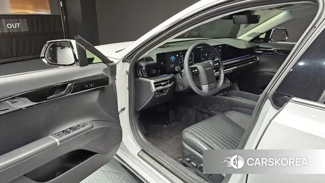 Hyundai Grandeur Hybrid (GN7) 2025 Белый из Кореи, фото 2