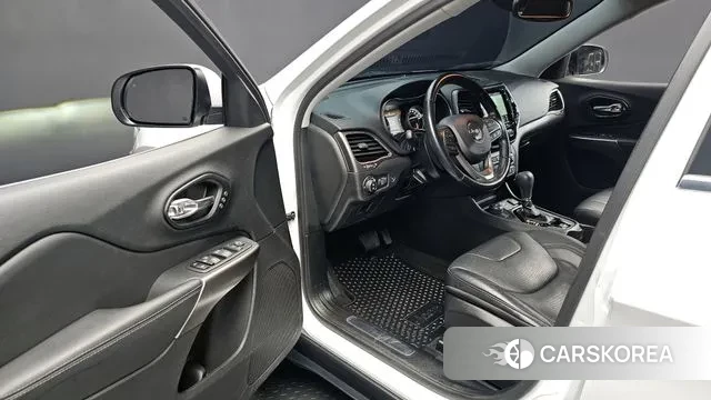 Jeep Cherokee (KL) 2021 Белый из Кореи, фото 2