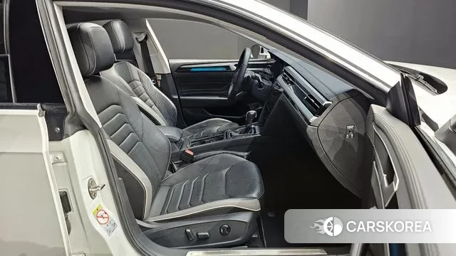 Volkswagen Arteon 2022 Белый из Кореи, фото 2