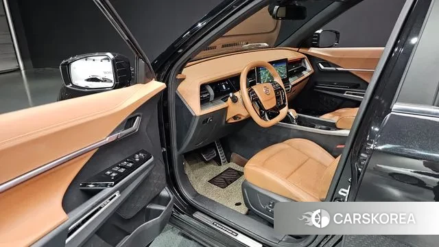 Ssangyong Torres 2023 Черный из Кореи, фото 2