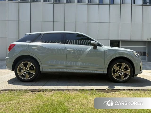 Audi Q2L 2022 Синий из Китая, фото 2