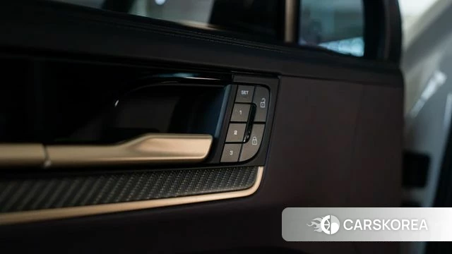 Porsche Cayenne (PO536) 2025 Серебряный из Кореи, фото 2