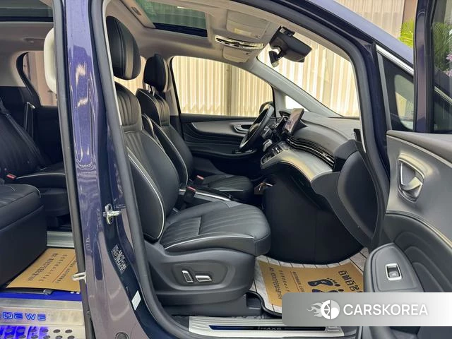 Roewe iMAX8 2023 Темно-серый из Китая, фото 2