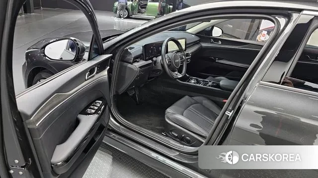 Kia The New K5 3rd generation 2025 Серый из Кореи, фото 2