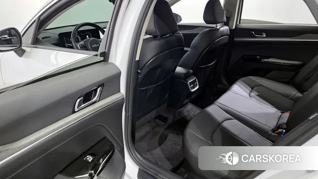 Kia The New K5 Hybrid 3rd generation 2024 Белый из Кореи, фото 2