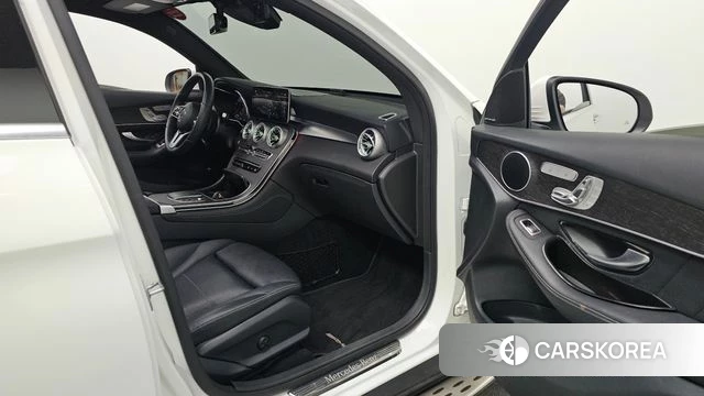 Mercedes-Benz GLC-Class X253 2020 Белый из Кореи, фото 2