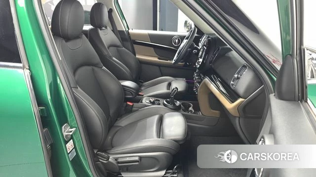 Mini Cooper Countryman 2019 Зеленый из Кореи, фото 2
