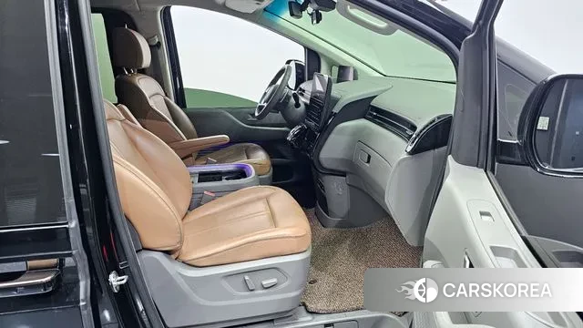 Hyundai Staria 2022 Черный из Кореи, фото 2