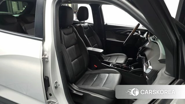 Chevrolet (GM Daewoo) Trailblazer 2021 Белый из Кореи, фото 2