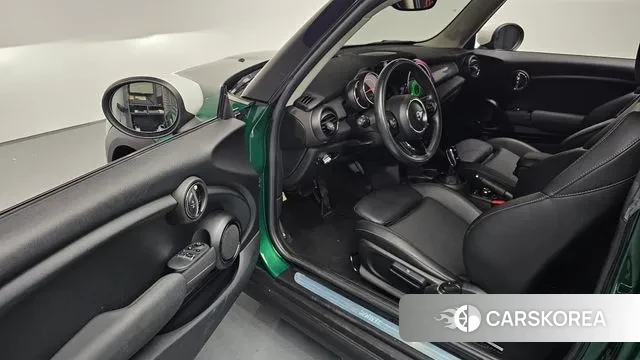 Mini Cooper 2020 Зеленый из Кореи, фото 2