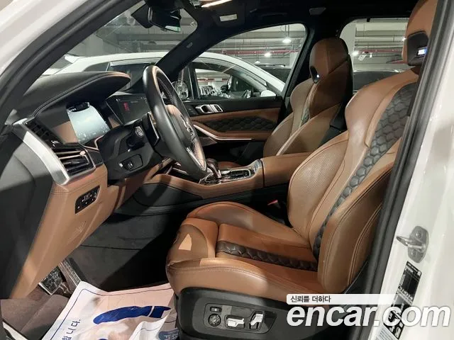 BMW X5M (G05) 2023 Белый из Кореи, фото 2