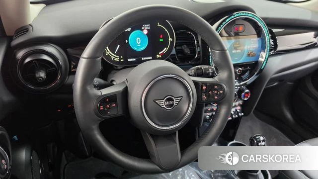 Mini Cooper 2024 Коричневый из Кореи, фото 2