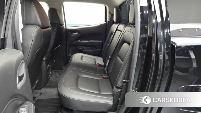 Chevrolet (GM Daewoo) Real New Colorado 2022 Черный из Кореи, фото 2