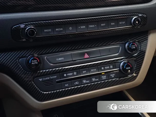 Kia The New Carnival 2018 Белый из Кореи, фото 2