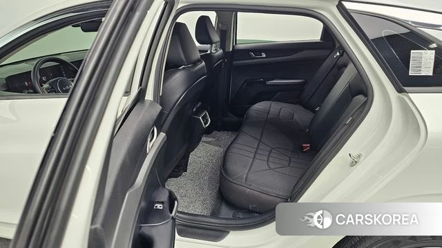 Kia The New K5 3rd generation 2024 Белый из Кореи, фото 2