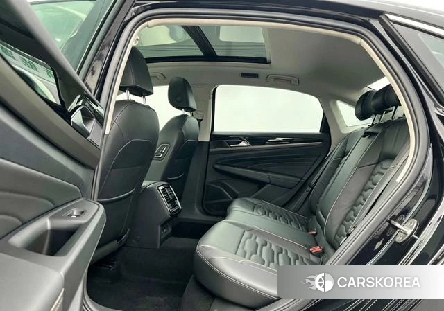 Volkswagen Passat 2021 Черный из Китая, фото 2