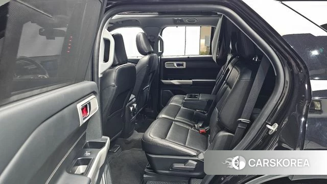 Ford Explorer 6th Generation 2022 Черный из Кореи, фото 2