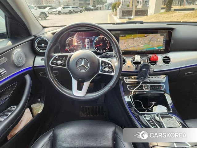 Mercedes-Benz E-Class W213 2019 Белый из Кореи, фото 2