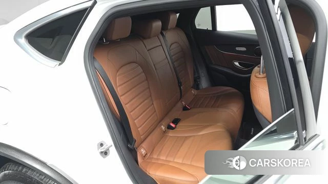 Mercedes-Benz GLC-Class X253 2023 Белый из Кореи, фото 2