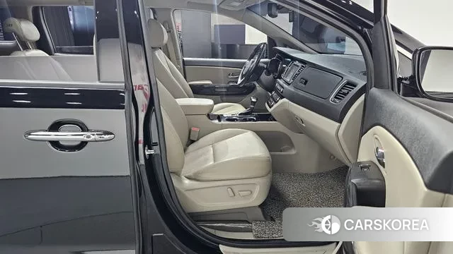 Kia The New Carnival 2019 Черный из Кореи, фото 2