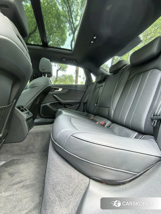Audi A4L 2024 Белый из Китая, фото 2