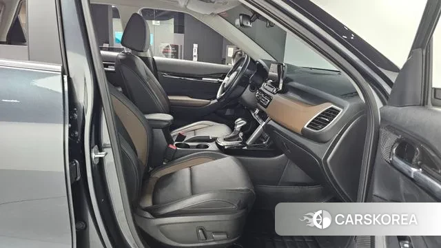 Kia Seltos 2021 Серый из Кореи, фото 2