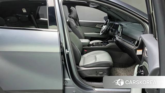 Kia Sportage 5th Generation Hybrid 2024 Серый из Кореи, фото 2