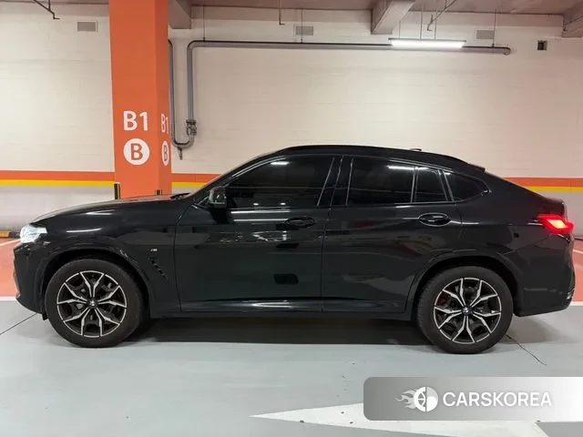 BMW X4 (G02) 2022 Черный из Кореи, фото 2